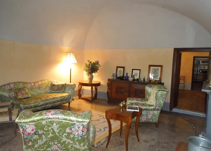 Casa Rovelli 3* アルフィアーノ・ナッタ